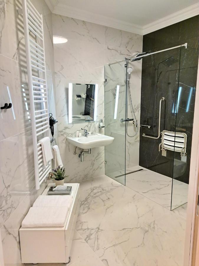 Hotel Domus Collis Győr Zewnętrze zdjęcie