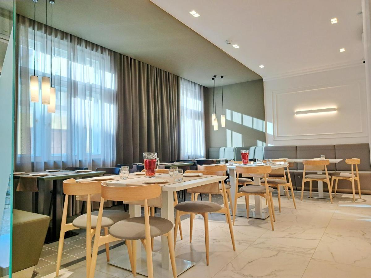 Hotel Domus Collis Győr Zewnętrze zdjęcie
